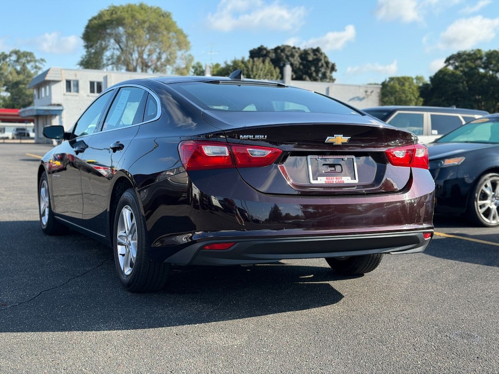 Used 2021 Chevrolet Malibu LS w/1FL Sedan