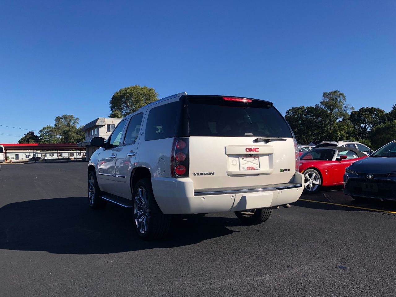 2013 Gmc Yukon Hybrid Denali photo 2