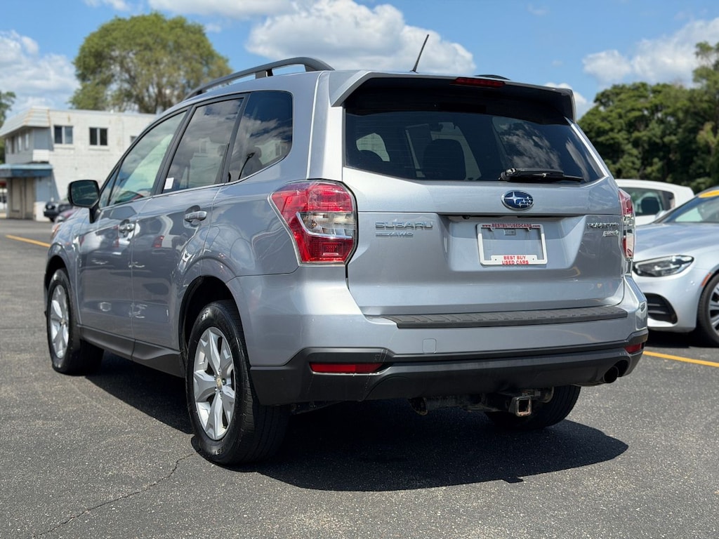 Used 2015 Subaru Forester 2.5i SUV