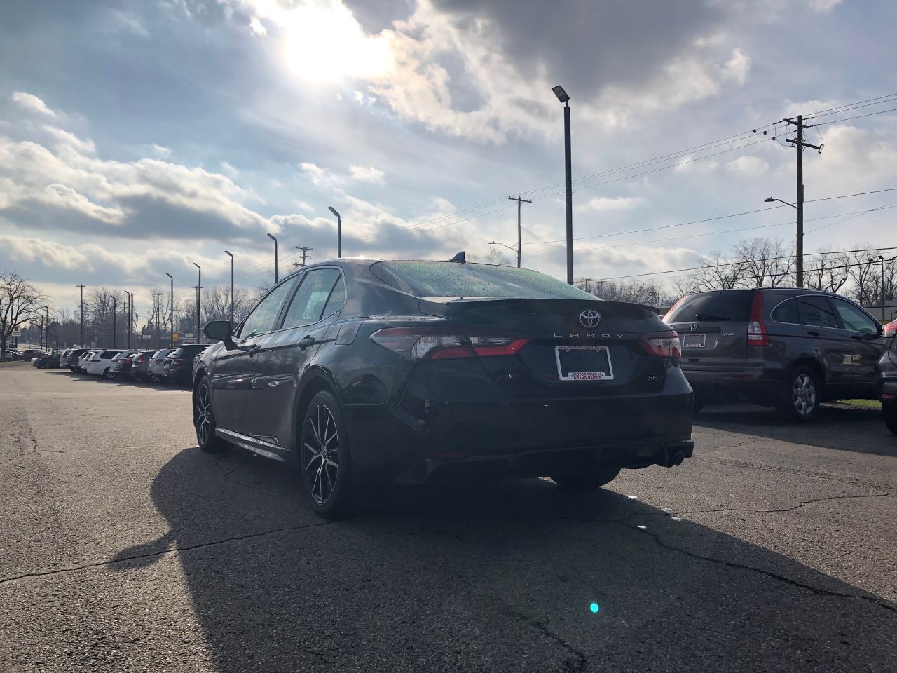 2022 Toyota Camry SE photo 4