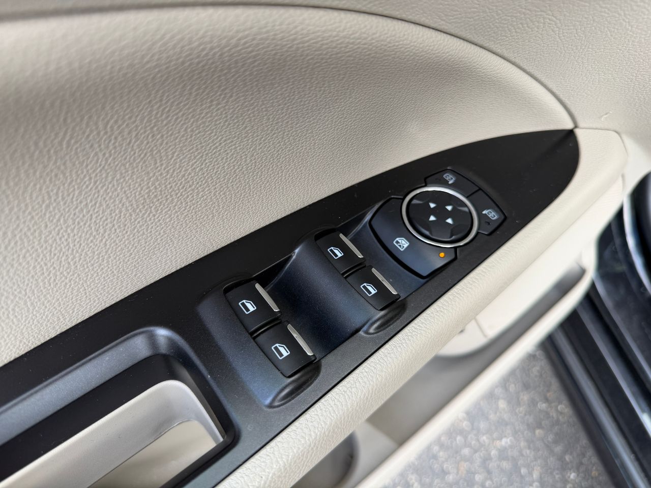 2018 Ford Fusion Energi SE Luxury - Photo 12