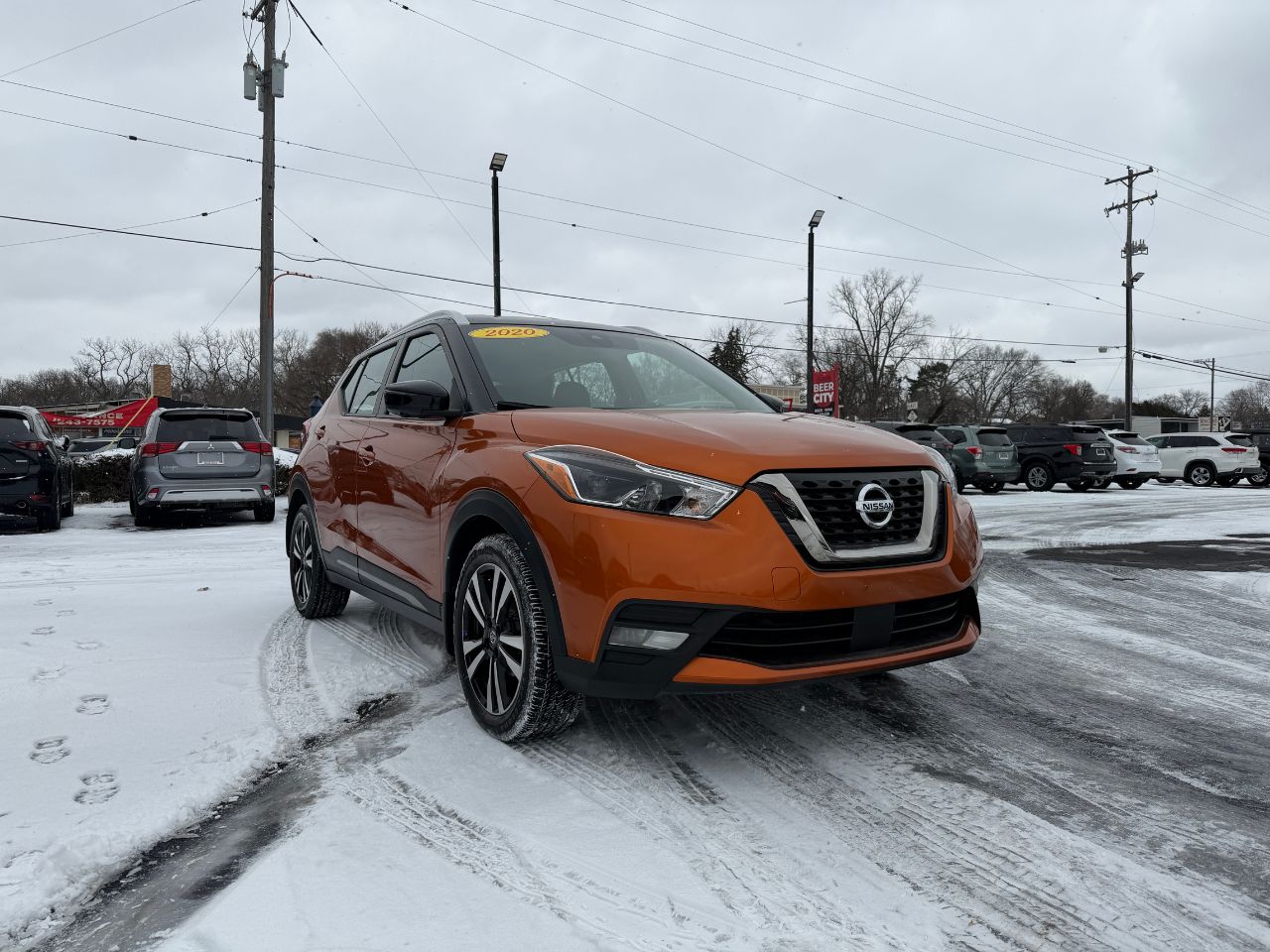 2020 Nissan Kicks SR