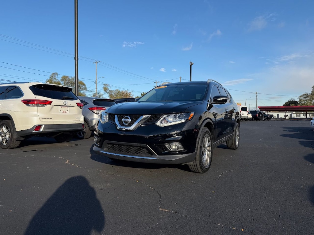 Used 2015 Nissan Rogue SV SUV
