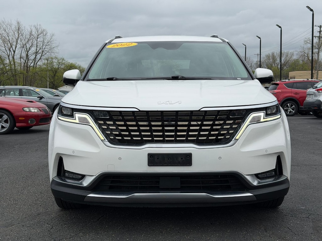 Used 2022 Kia Carnival SX MPV