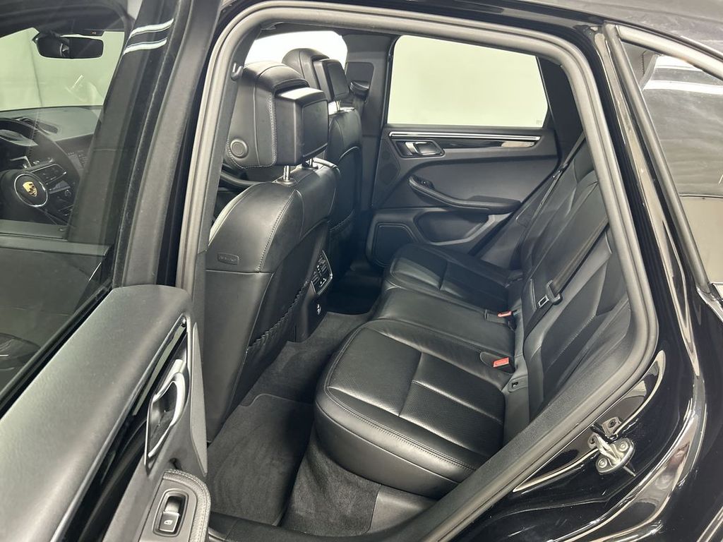 2024 Porsche Macan Base - Photo 21