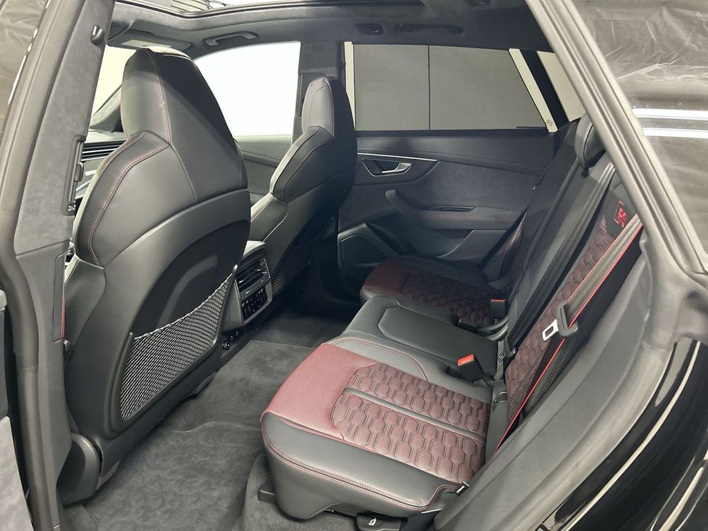 2025 Audi RS Q8 Base - Photo 21