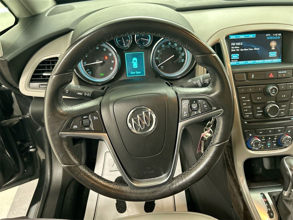 2016 Buick Verano Base photo 3