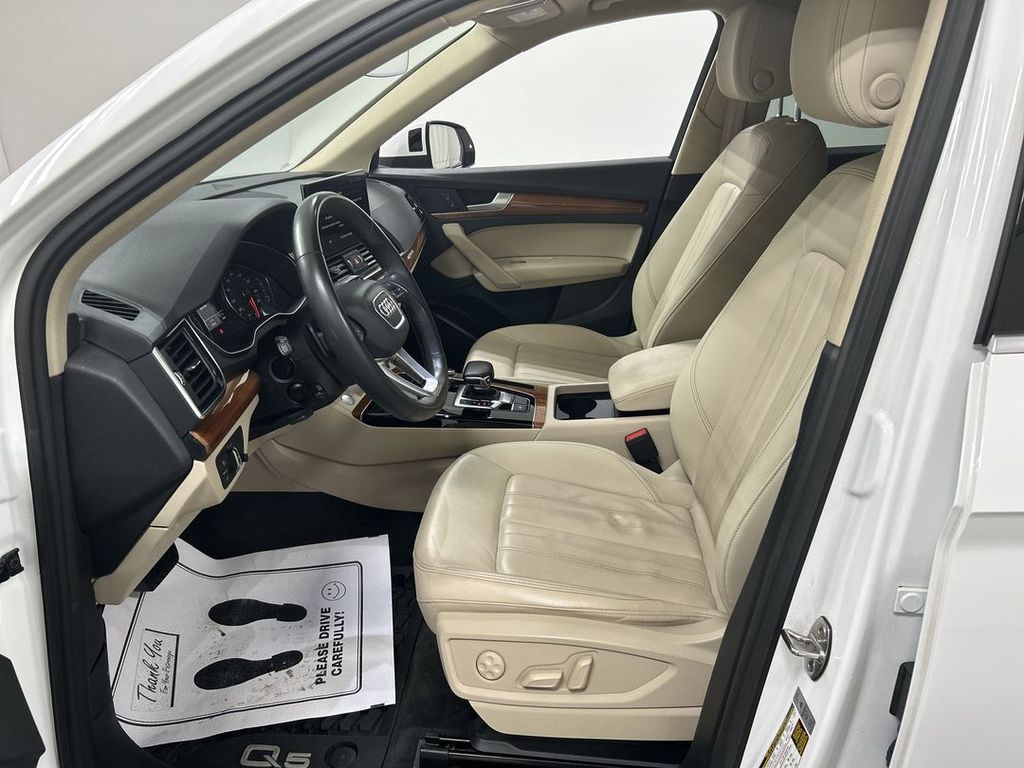2023 Audi Q5 Premium - Photo 9