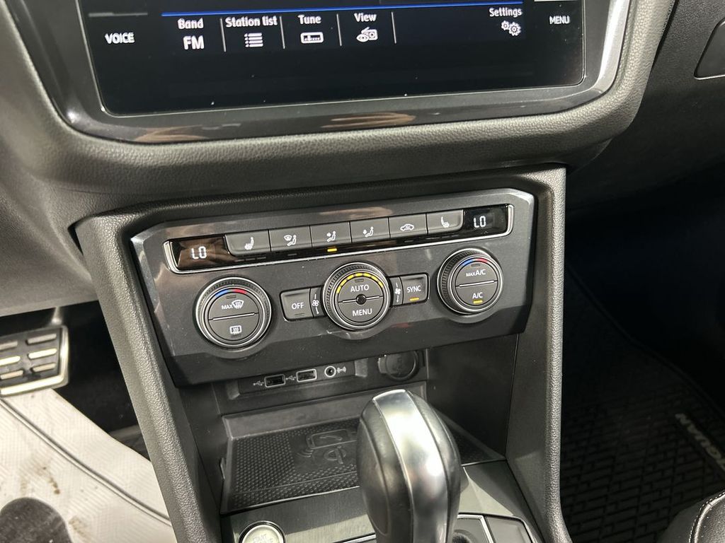 2020 Volkswagen Tiguan SE R-LINE BLACK - Photo 16