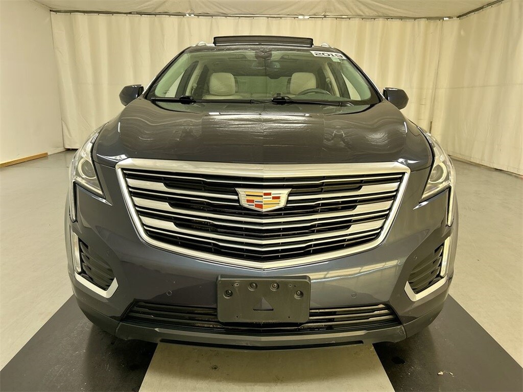 2019 Cadillac XT5 Luxury photo 3