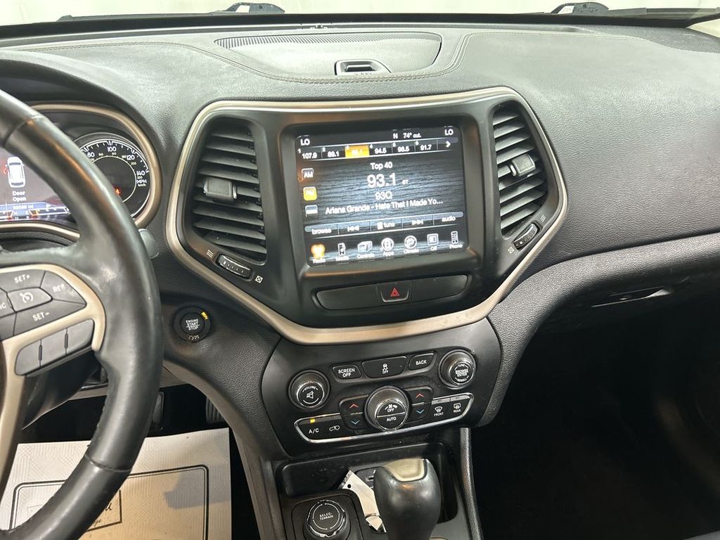 2017 Jeep Cherokee Limited - Photo 18
