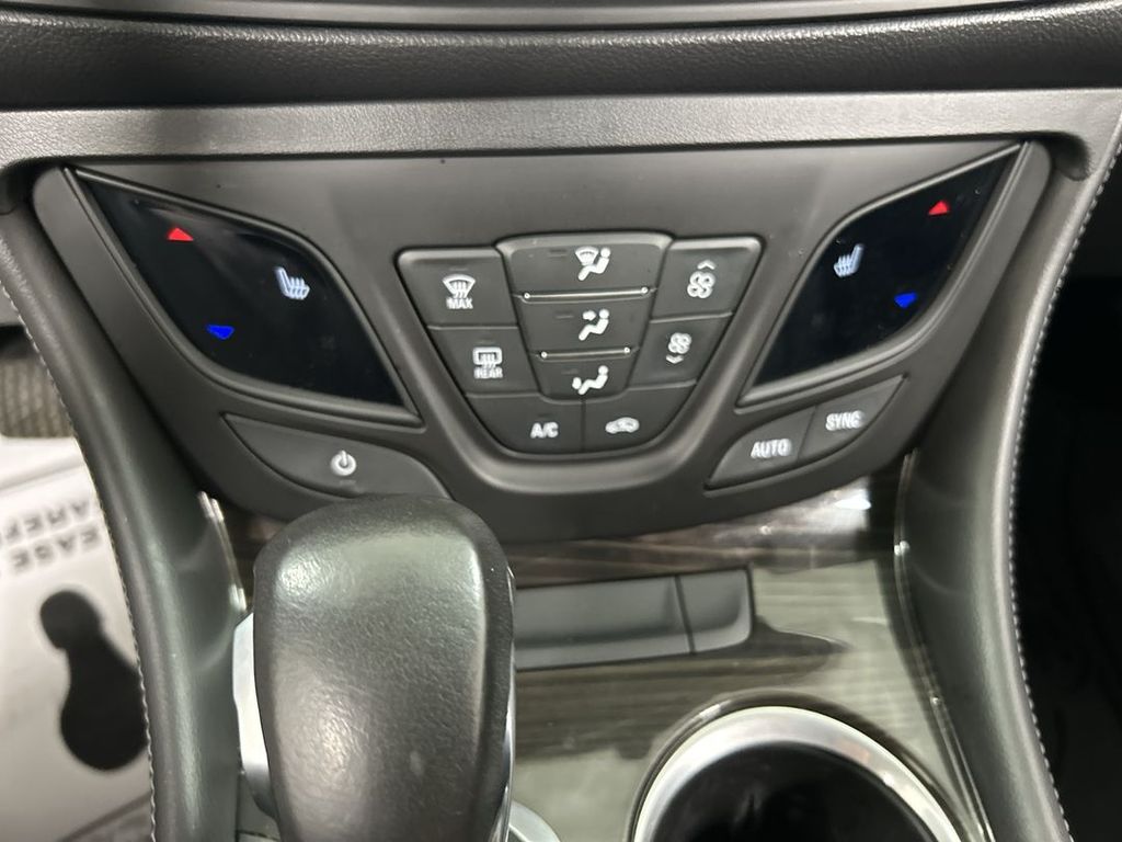 2020 Buick Envision Essence - Photo 16