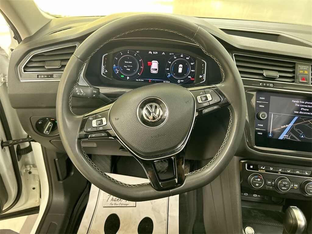 2021 Volkswagen Tiguan SEL photo 4