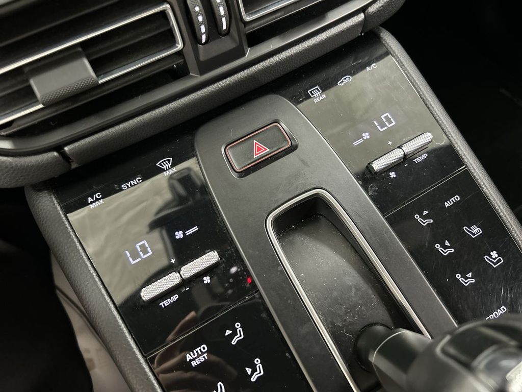 2024 Porsche Macan Base - Photo 17