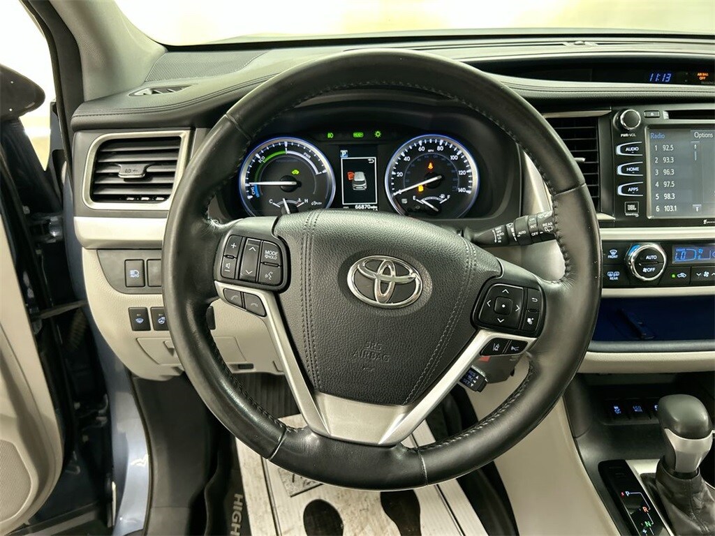 2017 Toyota Highlander Limited Platinum photo 4