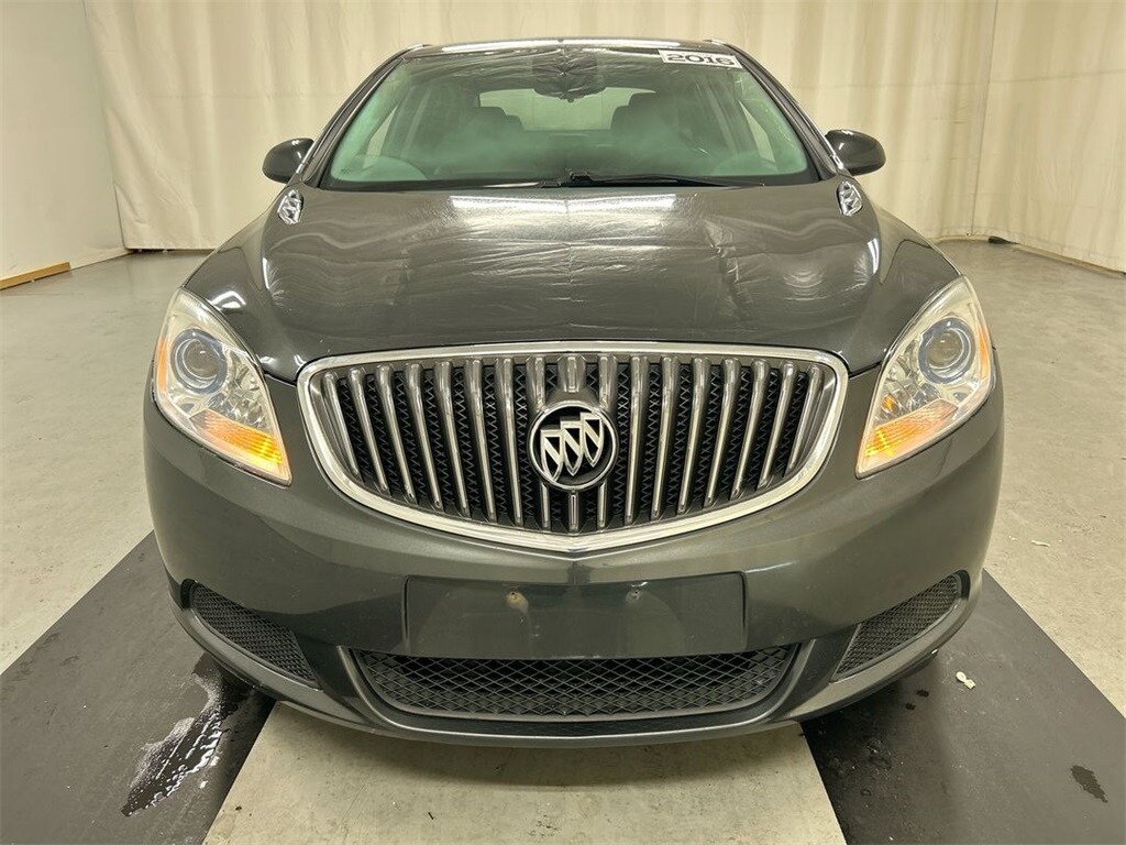 2016 Buick Verano Base photo 2