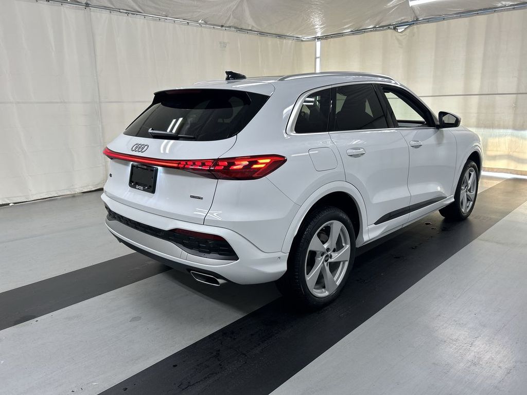 2025 Audi Q5 Premium Plus - Photo 3