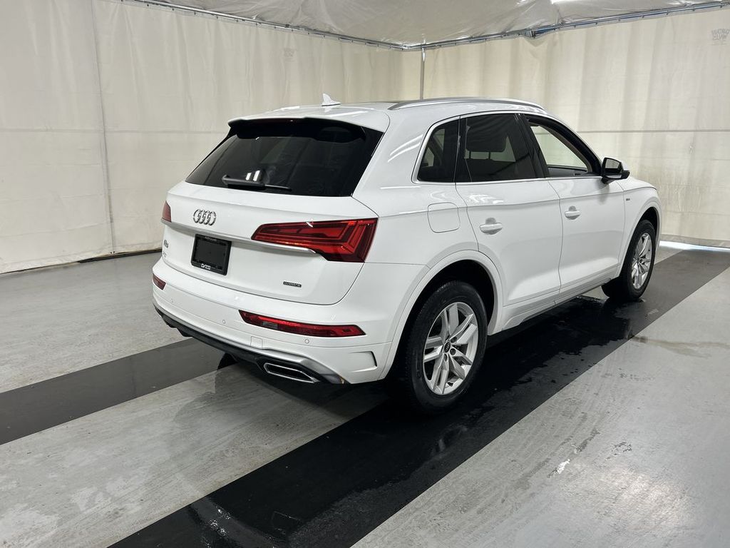 2023 Audi Q5 Premium - Photo 2