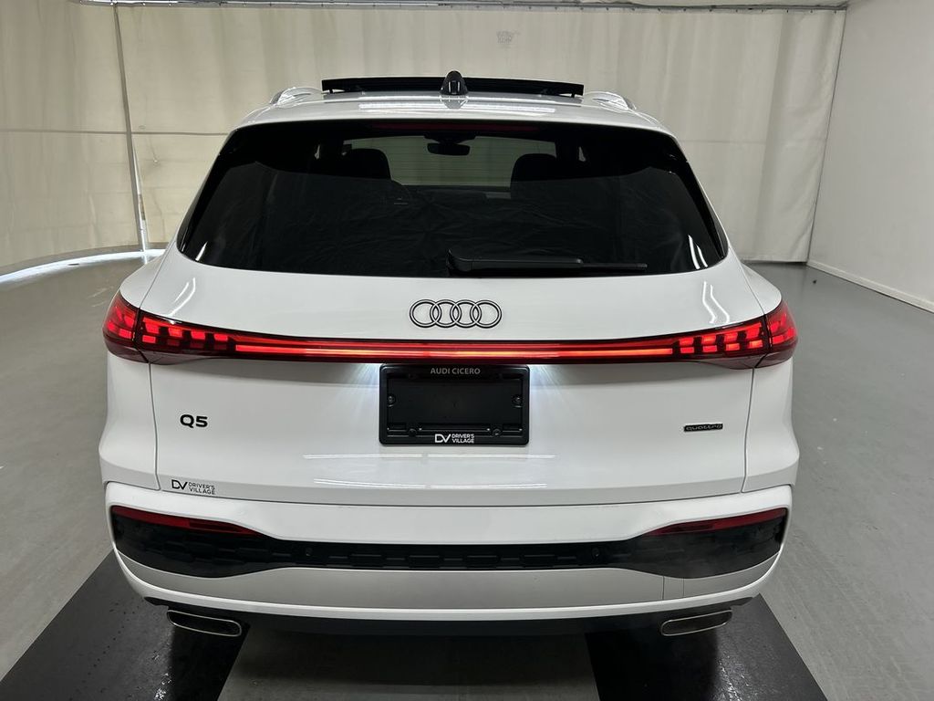 2025 Audi Q5 Premium - Photo 23