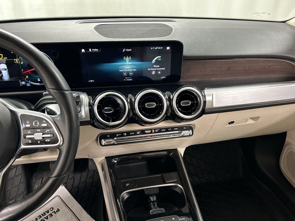 2022 Mercedes-Benz GLB Base - Photo 18