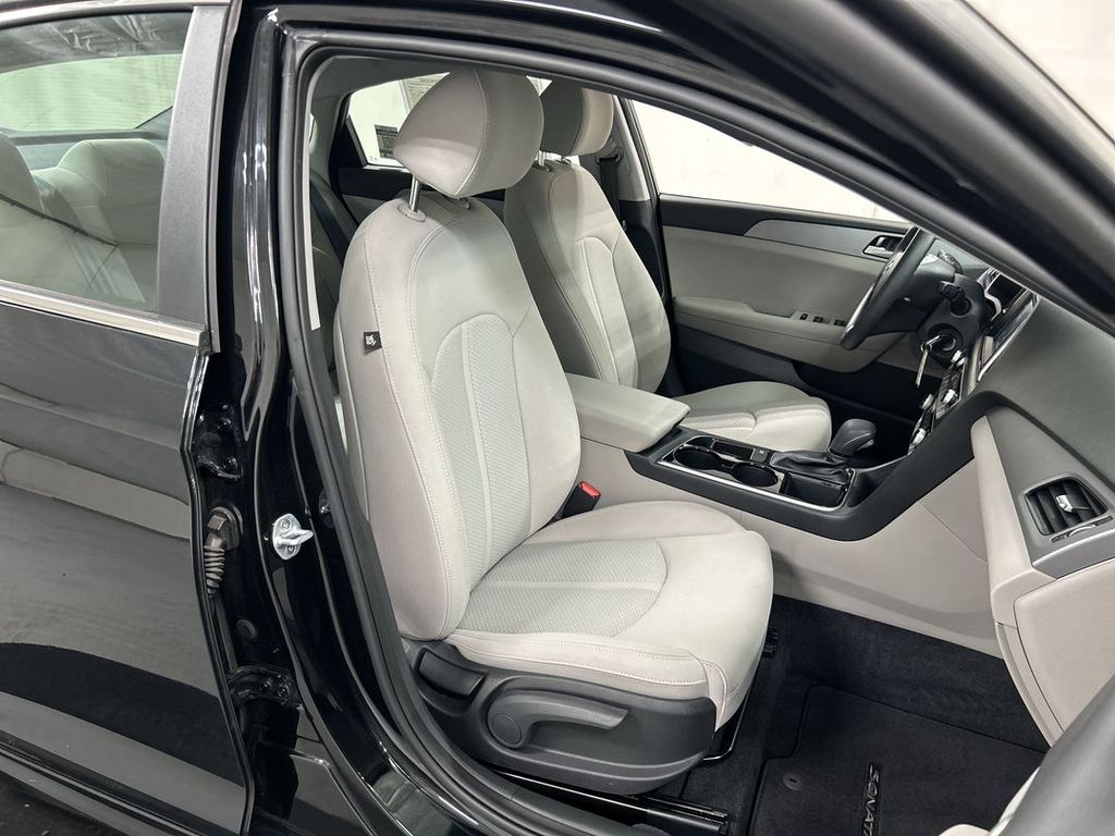 2019 Hyundai Sonata SE - Photo 22