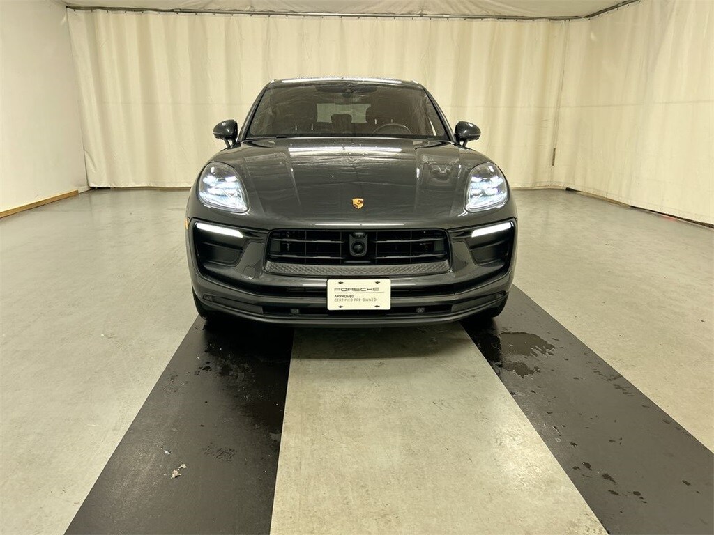 2024 Porsche Macan Base photo 4