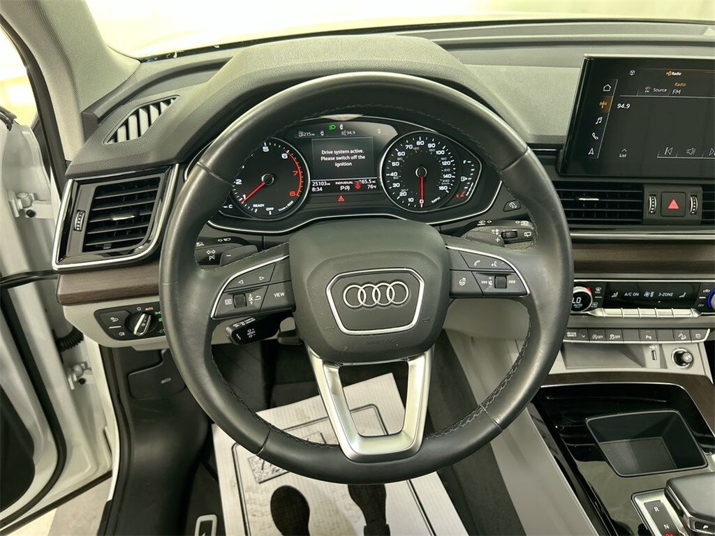 2022 Audi Q5 45 S line Premium photo 2