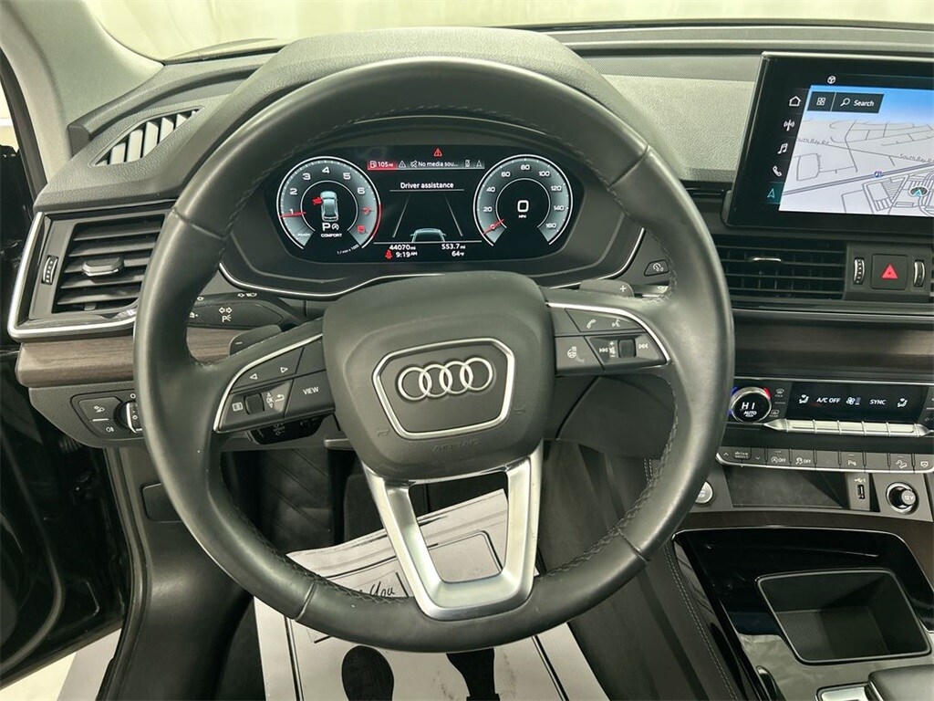 2021 Audi Q5 45 Premium Plus photo 2
