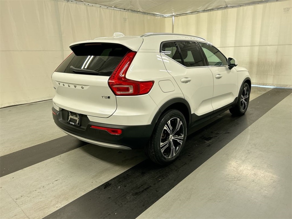 Used 2022 Volvo XC40 T5 Inscription SUV
