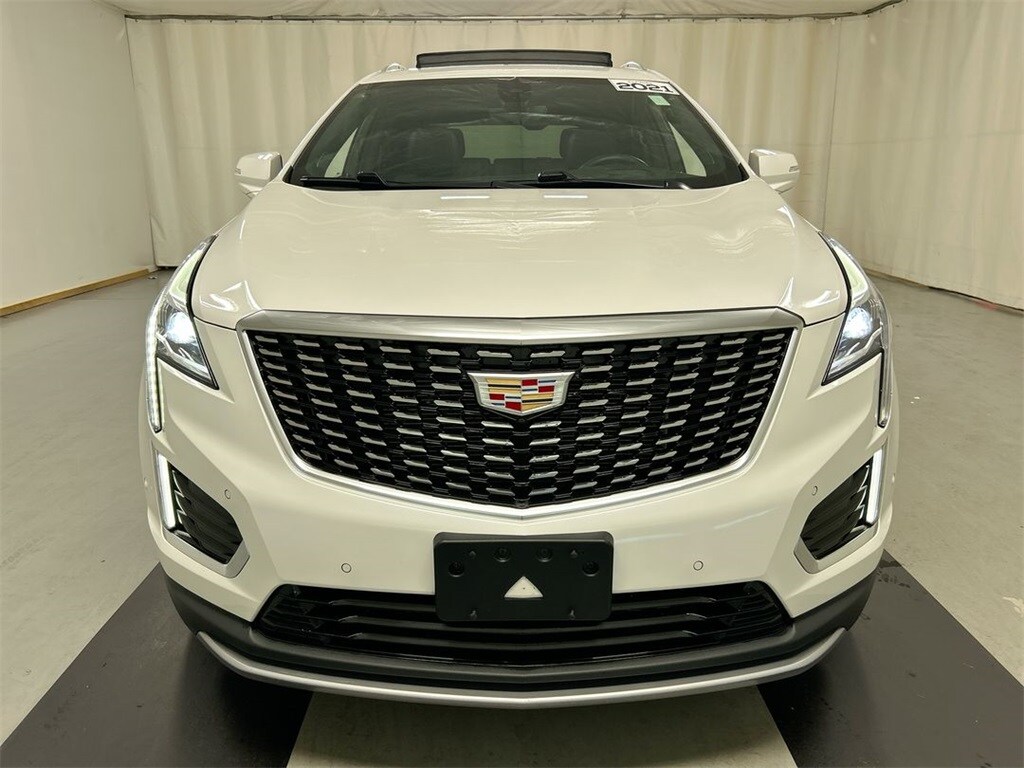 2021 Cadillac XT5 Premium Luxury photo 3