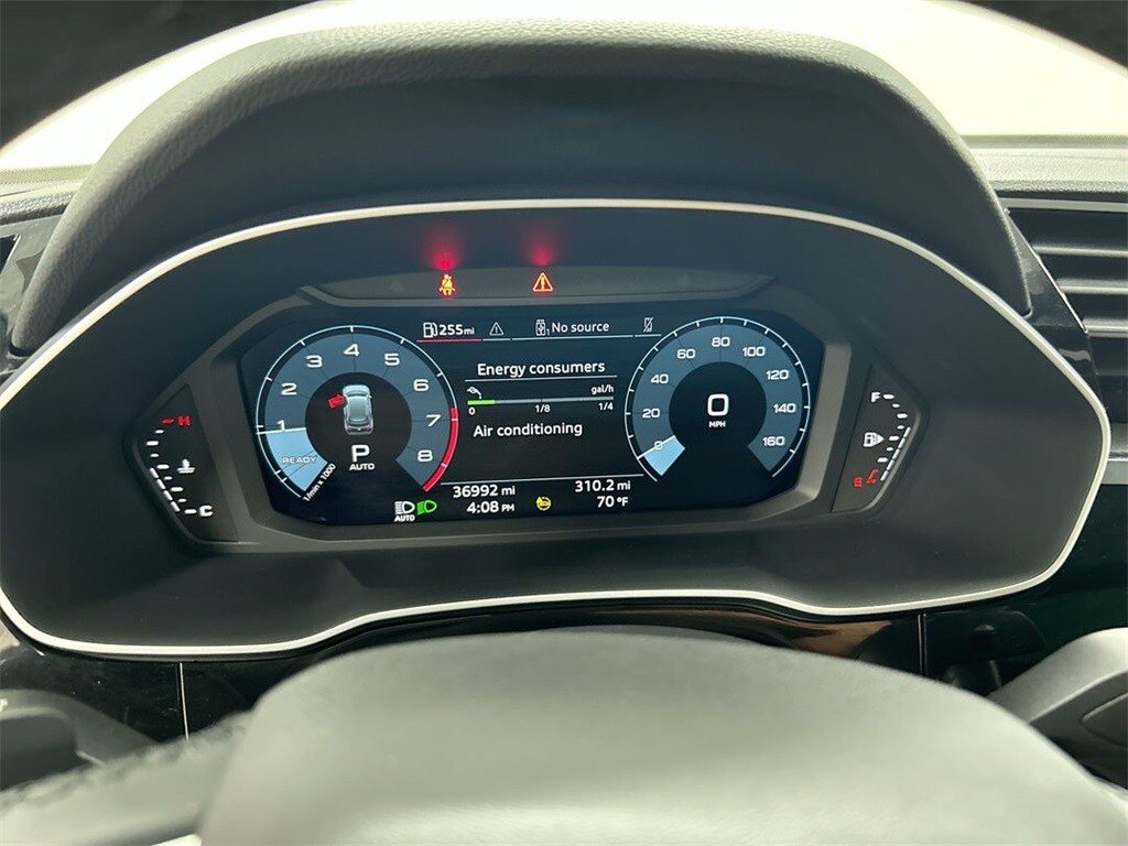 2024 Audi Q3 S line Premium photo 3