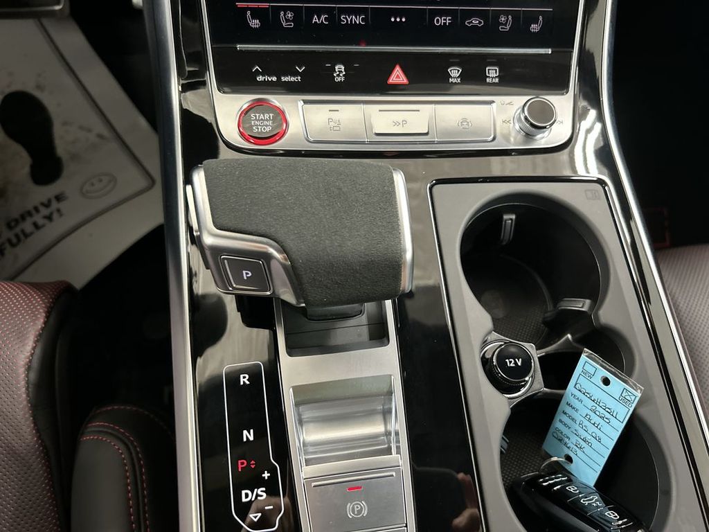 2025 Audi RS Q8 Base - Photo 18
