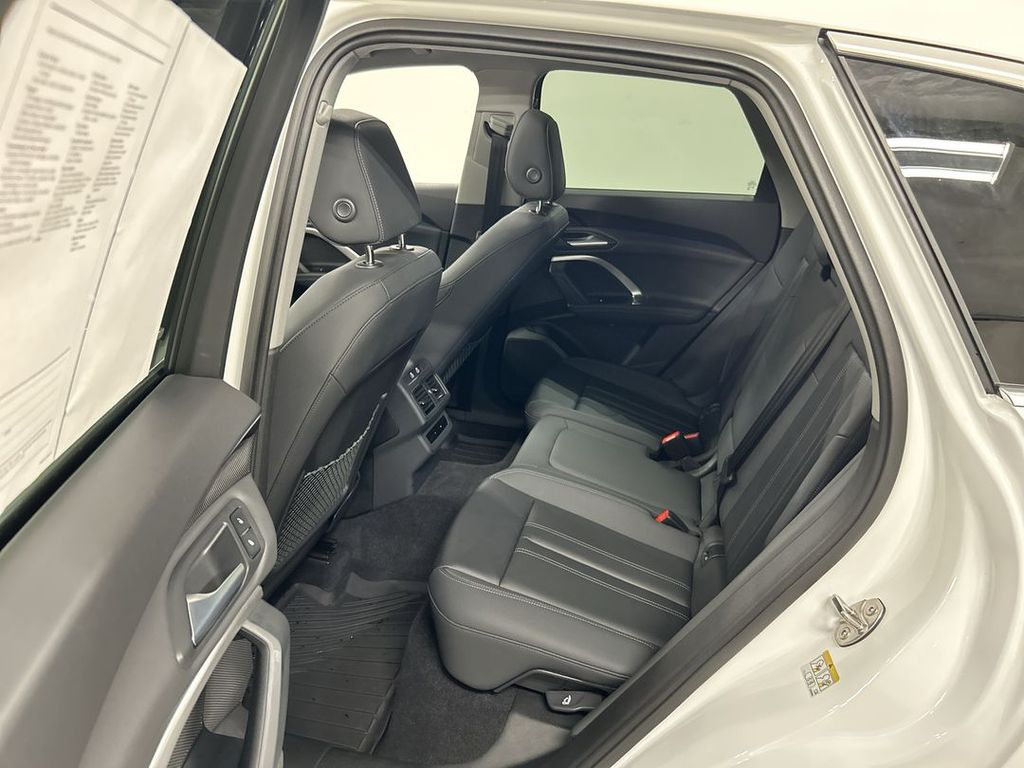 2025 Audi Q5 Premium - Photo 22