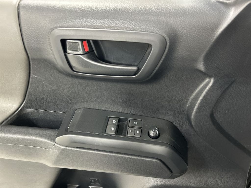2019 Toyota Tacoma SR - Photo 11