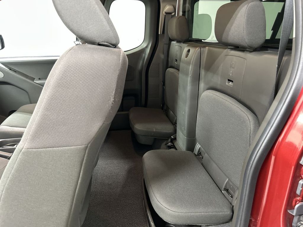 2020 Nissan Frontier S - Photo 19