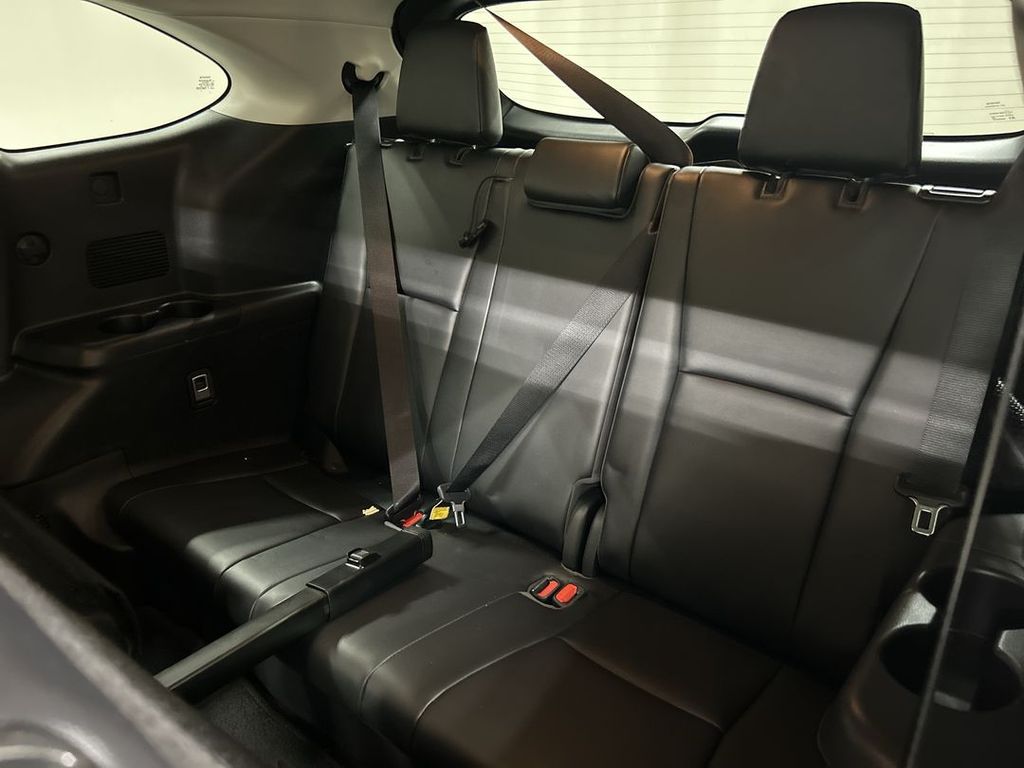 2022 Toyota Highlander XLE - Photo 21