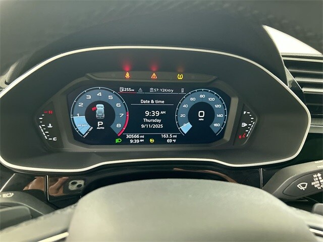 2024 Audi Q3 S line Premium photo 3