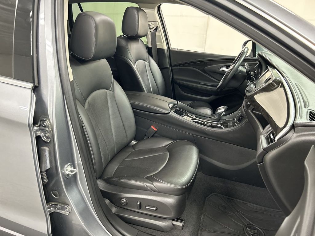 2020 Buick Envision Essence - Photo 23