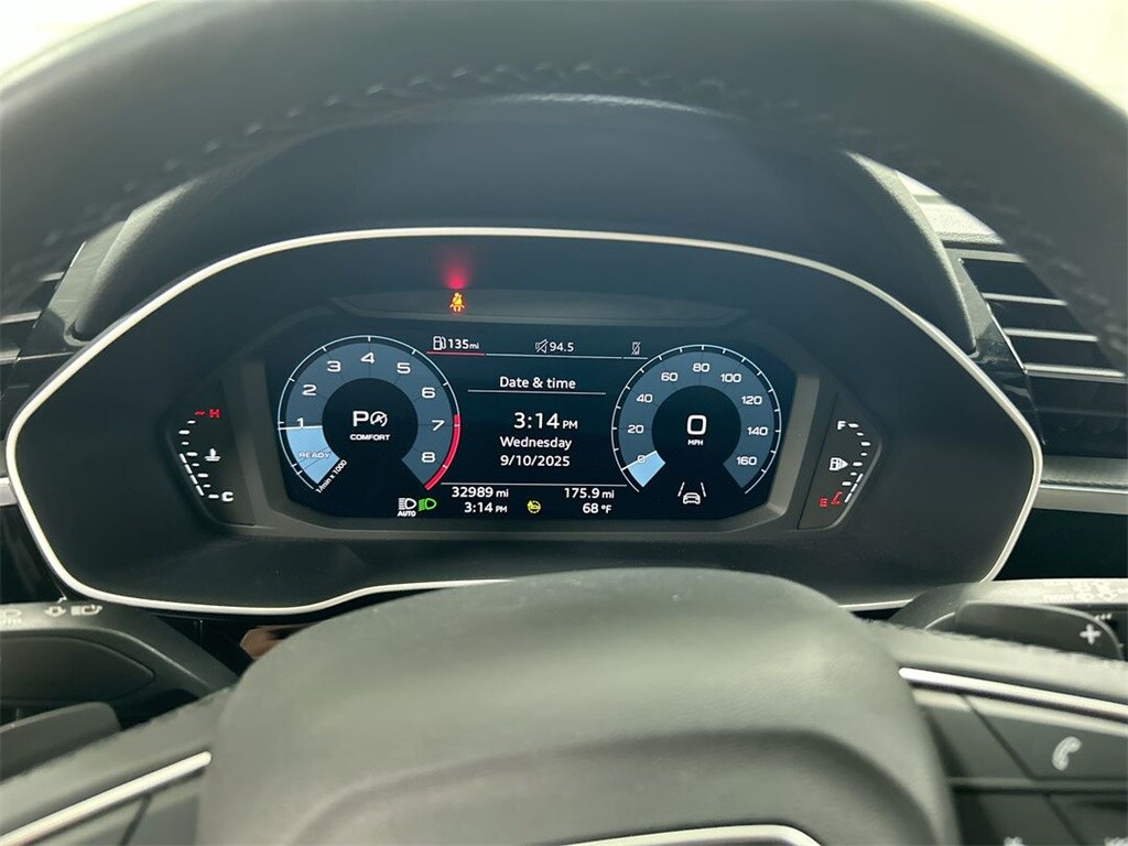 2022 Audi Q3 S line Premium Plus photo 3