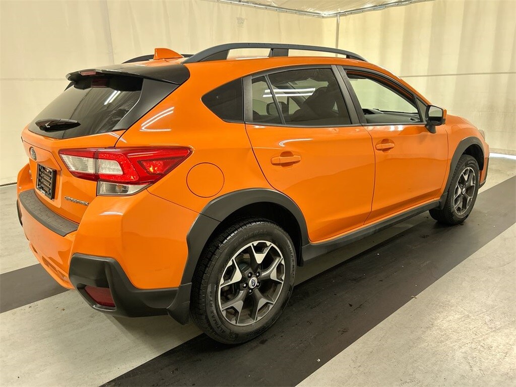 2018 Subaru Crosstrek 2.0i Premium photo 2