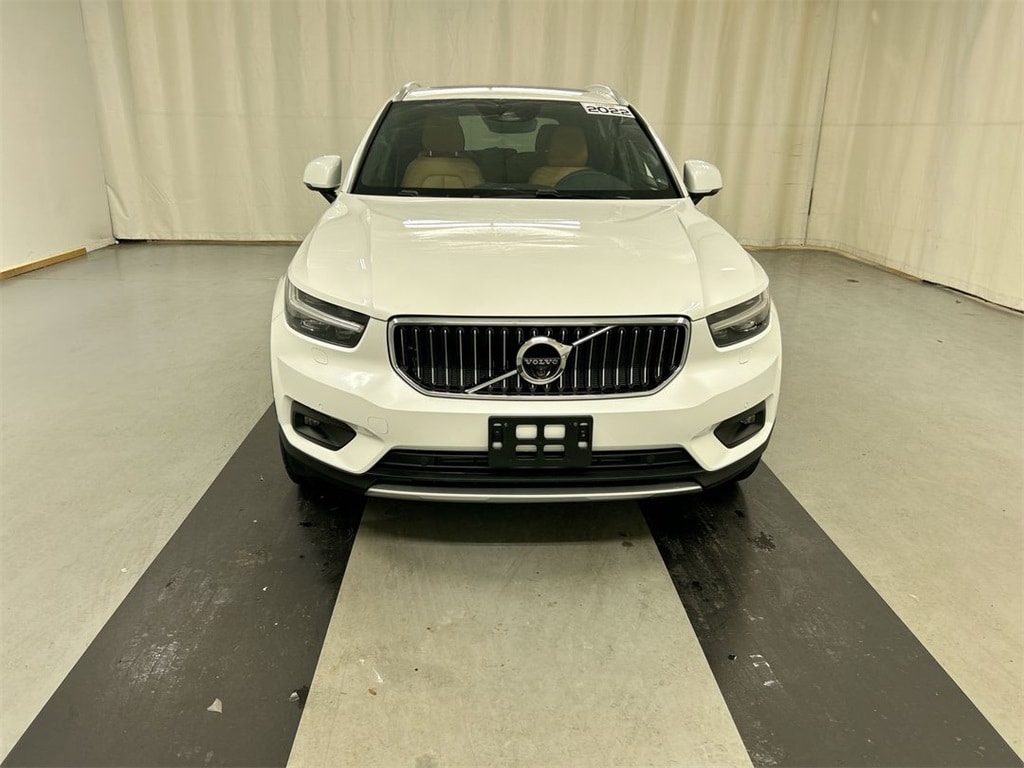 Used 2022 Volvo XC40 T5 Inscription SUV