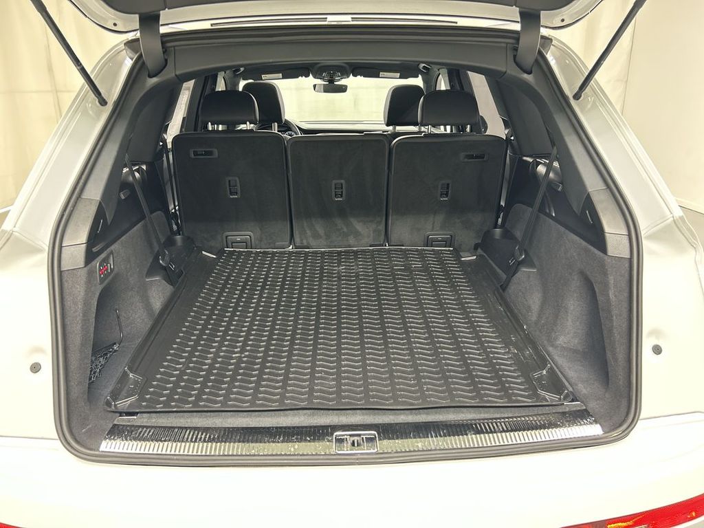 2025 Audi Q7 Premium Plus - Photo 22