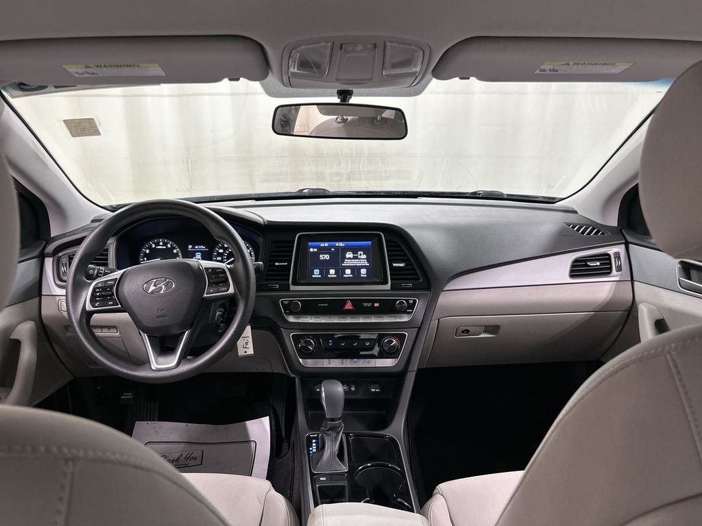 2019 Hyundai Sonata SE - Photo 18
