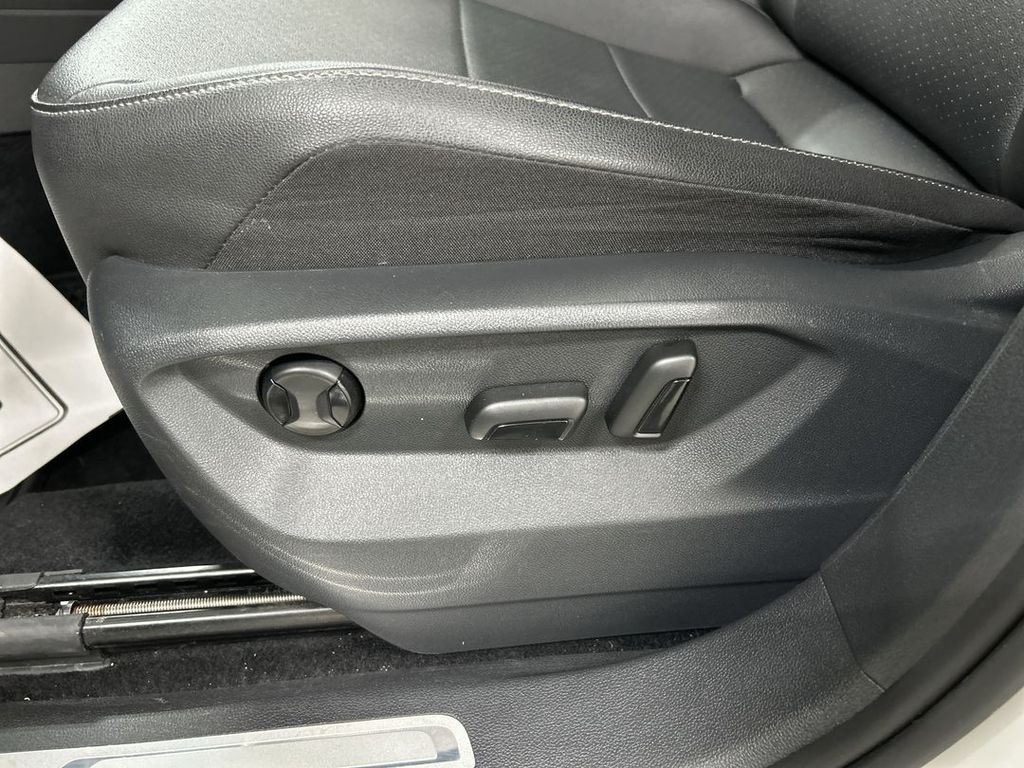 2020 Volkswagen Tiguan SE R-LINE BLACK - Photo 10