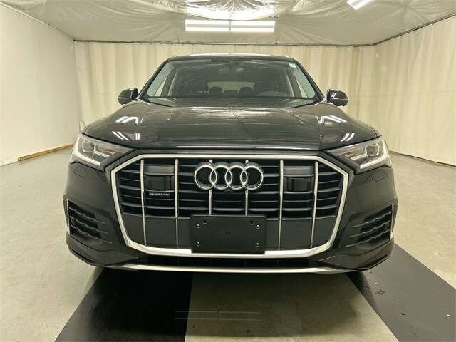2023 Audi Q7 45 Premium photo 2