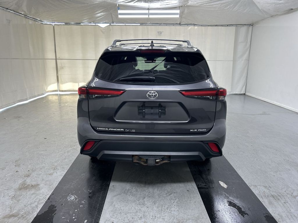 2022 Toyota Highlander XLE - Photo 22