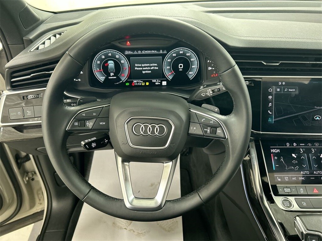 2024 Audi Q7 45 Premium Plus photo 4