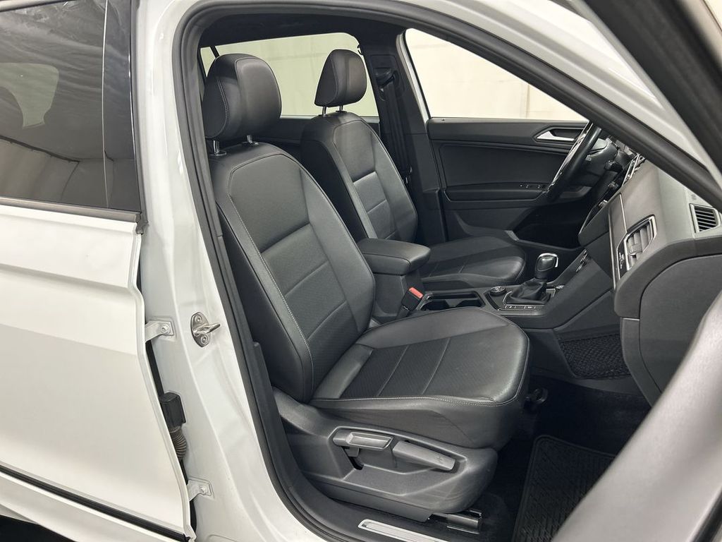 2020 Volkswagen Tiguan SE R-LINE BLACK - Photo 23