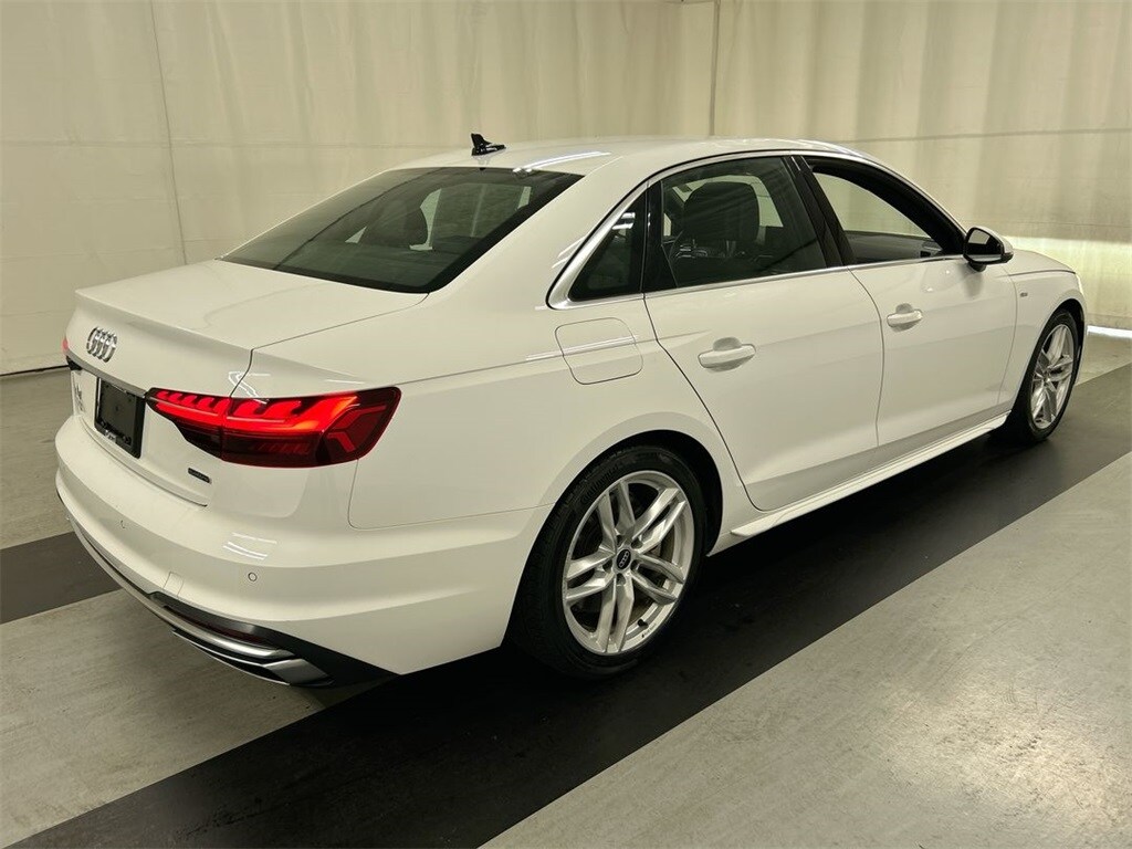 2024 Audi A4 45 S line Premium Plus photo 2
