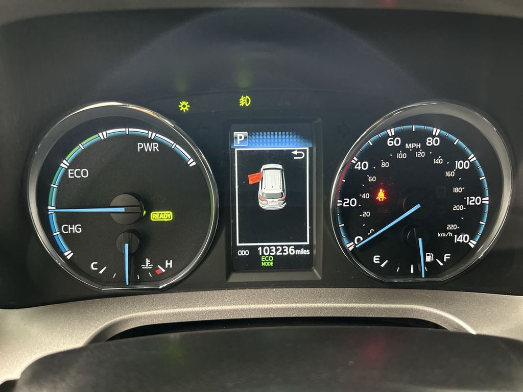 2017 Toyota RAV4 XLE - Photo 13